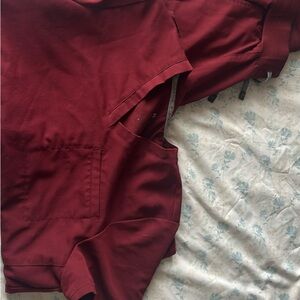 Bundle of scrubs FABLETICS AND ADAR